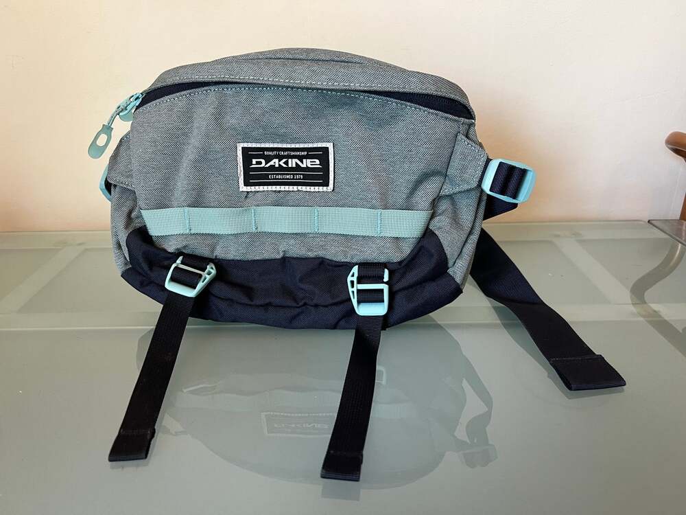 Dakine hot laps 5L fanny pack bike belt bag black downhill mountain biking